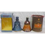 1 BELL'S ROYAL RESERVE 10 YEAR OLD WHISKY DECANTER BOXED.