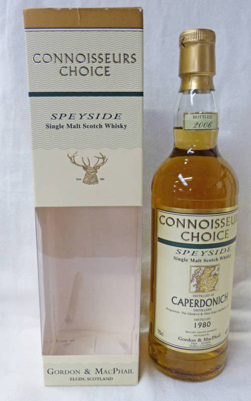 1 BOTTLE CAPERDONICH 26 YEAR OLD SINGLE MALT WHISKY. DISTILLED 1980. 70 CL, 46% VOLUME IN BOX.