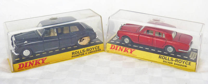 TWO DINKY TOYS MODEL ROLLS-ROYCES INCLUDING 152 - PHANTOM V LIMOUSINE TOGETHER WITH 158 - SILVER