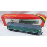 HORNBY R072 00 GAUGE B.R. GREEN CLASS 25 BO-BO DIESEL ELECTRIC D7596 LOCOMOTIVE.