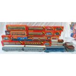 SELECTION OF OO GAUGE ROLLING STOCK FROM HORNBY, LIMA ETC. INCLUDING CARRIAGES, WAGONS ETC.