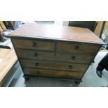 19TH CENTURY OAK CHEST OF DRAWERS WITH 2 SHORT OVER 3 LONG DRAWERS ON TURNED SUPPORTS