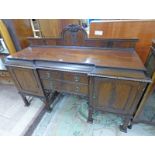 EARLY 20TH CENTURY MAHOGANY SIDEBOARD WITH 2 DRAWERS AND 2 PANEL DOORS ON SQUARE SUPPORTS.