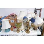 SELECTION OF TABLE LAMPS AND FLORAL DECORATED CURTAINS