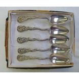 5 WHITE METAL CHINESE DRAGON HANDLED TEASPOONS Condition Report: Total weight: 80g.