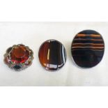 BANDED AGATE BROOCH AGATE SET BROOCH MARKED SILVER AND OVAL AGATE