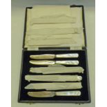 CASED SET 6 SILVER & MOTHER OF PEARL TEAKNIVES