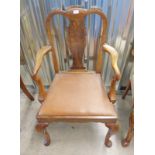 SET OF 6 EARLY 20TH CENTURY WALNUT DINING CHAIRS ON QUEEN ANNE SUPPORTS INCLUDING OPEN ARMCHAIRS