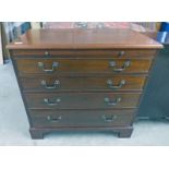 MAHOGANY CHEST OF 4 LONG GRADUATED DRAWERS ON BRACKET SUPPORTS