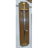 FRANKLIN MINT THE SWORD OF CHARLEMAGNE REPLICA ON WALL MOUNT - OVERALL 115 CM LONG