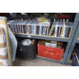 SELECTION OF CDS INCLUDING ARTISTS SUCH AS PAUL WELLER, QUEEN,