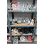 SELECTION OF VARIOUS ITEMS INCLUDING VASES, EWER BASIN,
