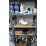 SELECTION OF VARIOUS ITEMS INCLUDING TABLE, LAMPS,VASES,