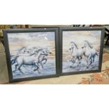 2 FRAMED PICTURES OF HORSES 69 X 69 CM