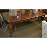 Victorian mahogany extending dining table fitted one leaf