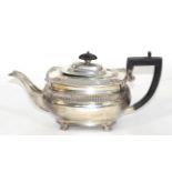 A George III style silver teapot, Pearce & Sons, Sheffield 1918, 29.5cm long, 23.9ozt