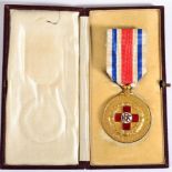 Montenegro Red Cross Society, Voluntary War Service Medal, 1914-1917, gilt and enamel, original case