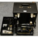 Singer sewing machine (cased)