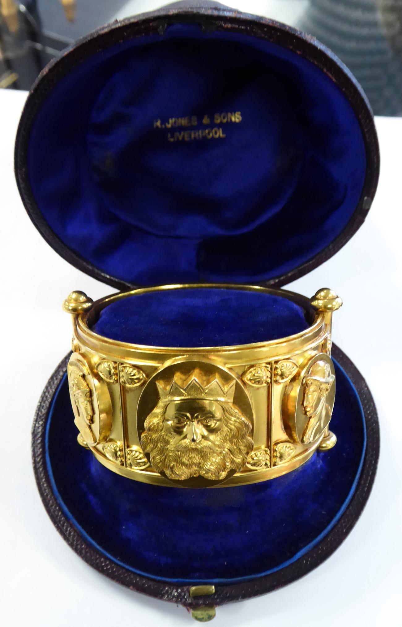A Victorian Bangle, with applied panels depicting the busts of Jupiter, Mars and Mercury, measures - Image 8 of 8