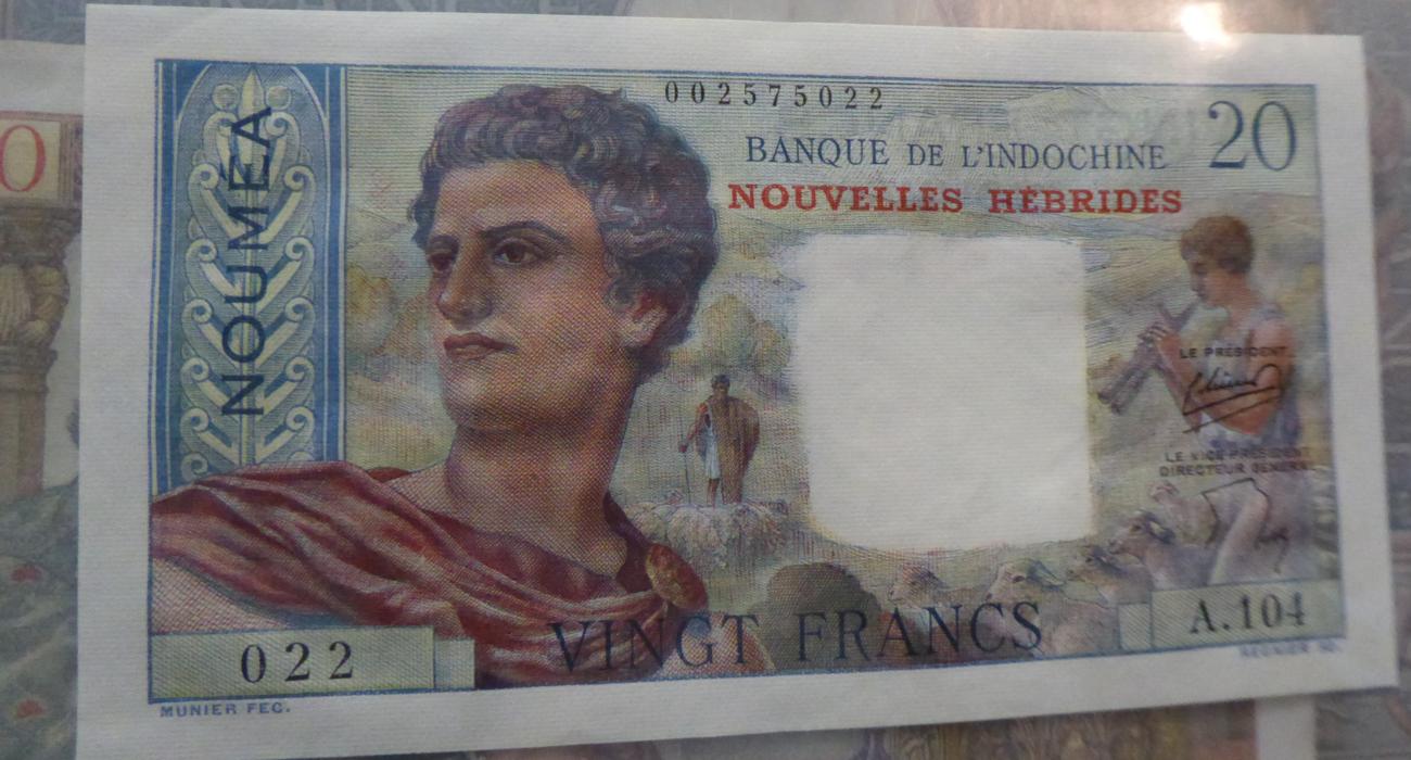 A Collection of 115 x European Banknotes, comprising: France (including 2 x assignats for 100 francs - Image 4 of 14