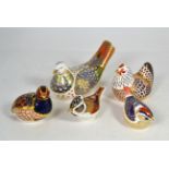 Five Royal Crown Derby paperweights comprising Farmyard hen, and four other birds (5)