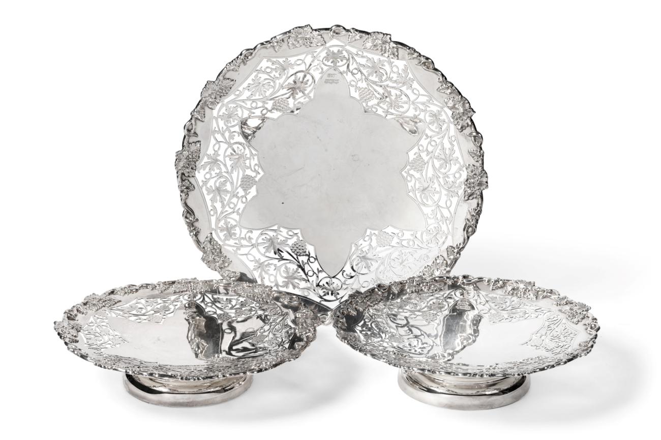 A Set of Three Pierced Silver Tazza, Stower & Wragg, Sheffield 1944, in two sizes, decorated with