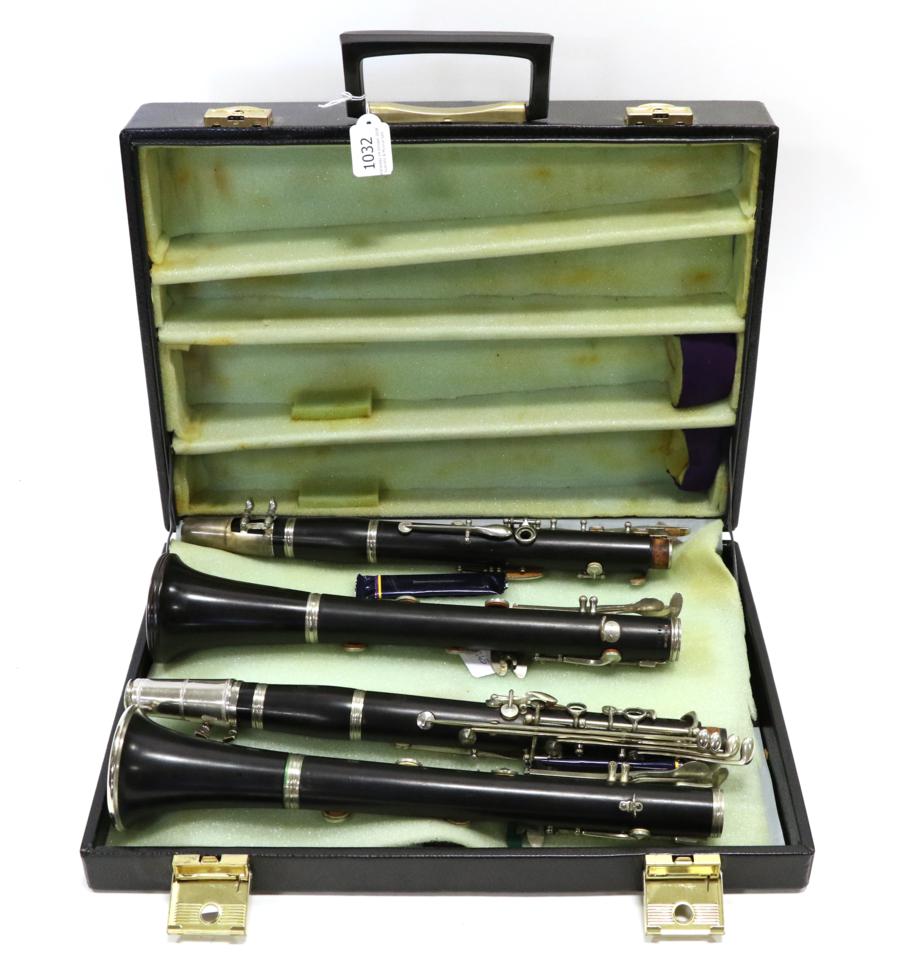 Clarinets Bb by Boosey & Hawkes (Edgware) no.306494 on upper and lower joint, with original barrel