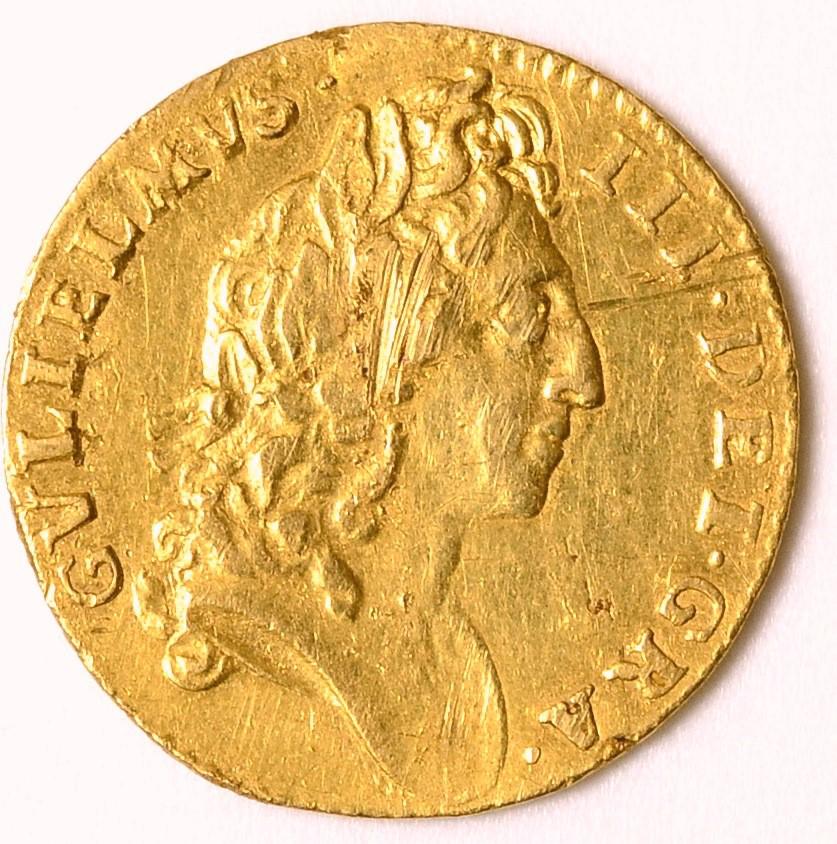 William III (1694-1702), Half Guinea, 1695, laureate bust right, rev. crowned cruciform shields with