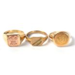 Three 9 carat gold signet rings, 16.6g gross