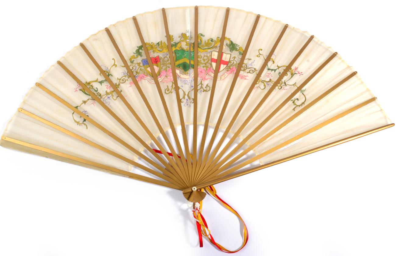 The Worshipful Company of Fan Makers: A Late 19th Century Cream Gauze Fan, mounted on simple - Image 2 of 2