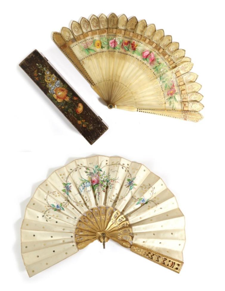 An Early 19th Century Pale Horn Brisé Fan, slightly gilded, the sticks with pointed tips, and