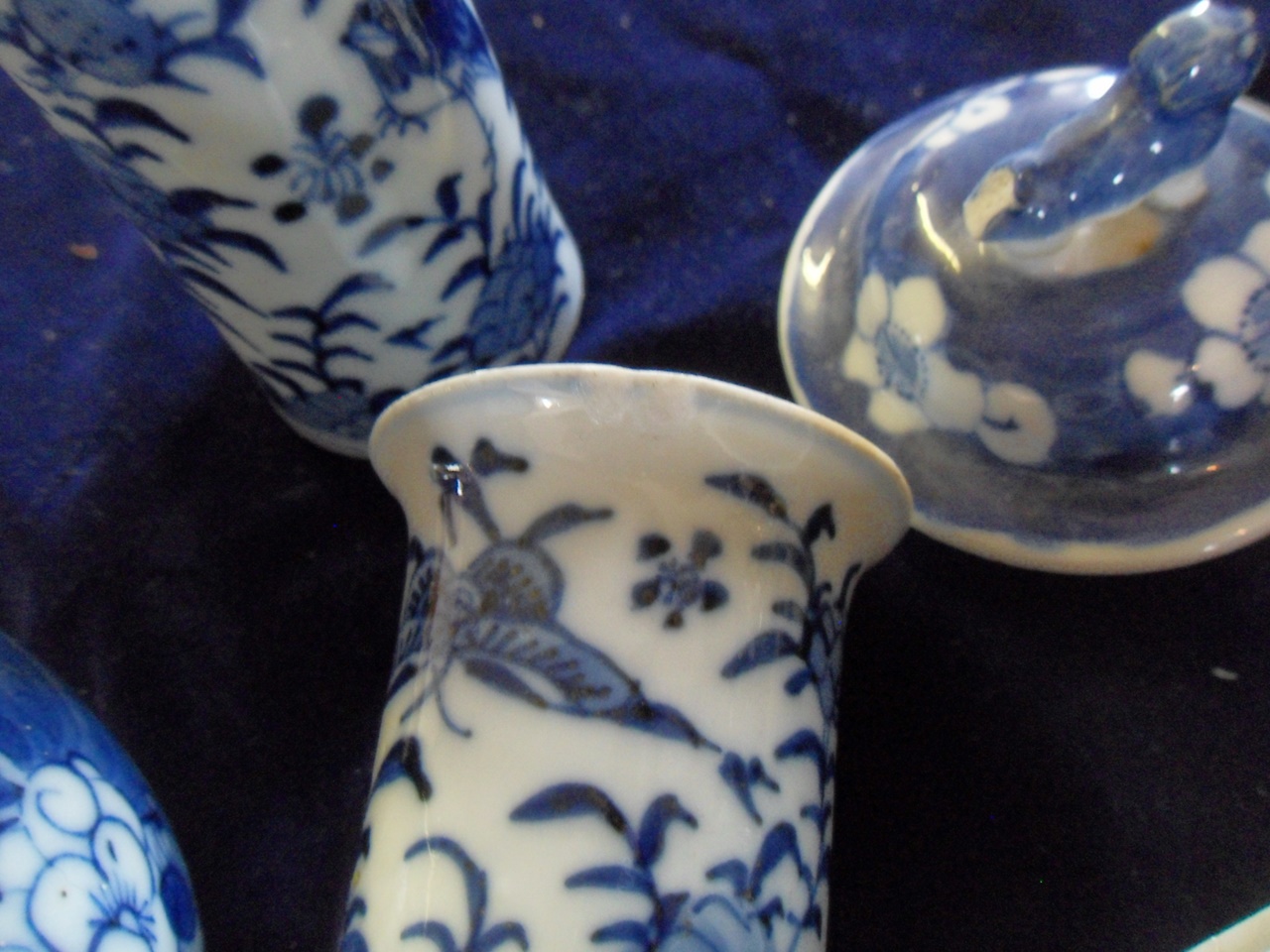 Seven various small Chinese blue and white vases (some A/F) - Image 6 of 10