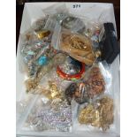 Collection of assorted costume jewellery