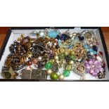 Tray of vintage costume jewellery