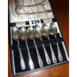 Cased set of silver teaspoons, Sheffield 1961, with silver tongs