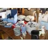 Collection of assorted chinaware including Cunard ARC plates, Wedgwood (boxed) and other items