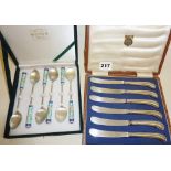 Set of six tea knives in case with hallmarked silver pistol grip handles, and set of six cased .