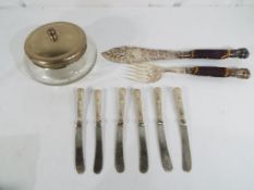 A set of six George V silver handled butter knives, Sheffield Assay 1927,