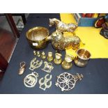 A collection of good ornamental brassware (qty) - This lot MUST be paid for and collected,