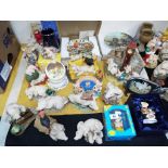 A mixed lot to include a collection of Piggin Figurines, other collectable pigs,