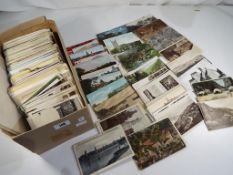 Approx 500 mainly early period postcards