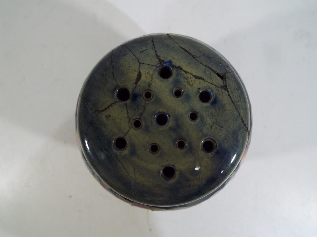 Moorcroft Pottery - a Moorcroft Pottery pomander jar and lid (lid A/F and attached to jar) in the - Image 4 of 4