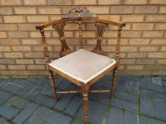 A good quality upholstered corner chair Est £40 - £60 - This lot MUST be paid for and collected,