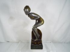 A good quality bronzed Art Deco Josef Lorenzl style lady on an Italian marble plinth 27cm (h) Est