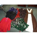 Vintage clothes - a collection of vintage clothing to include a two piece suit by Precis,