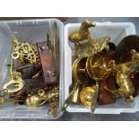 Approx 24kgs of brass ware to include horse brasses,