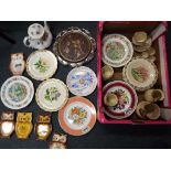 A good mixed lot of ceramics to include collector plates, Dartmouth Pottery,