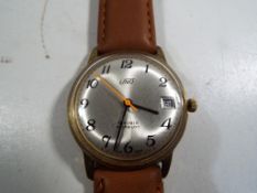 A gentleman's Uno wristwatch with leathe