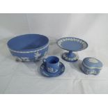 Wedgwood - 5 pieces of Wedgwood Jasperware comprising a large bowl 9.