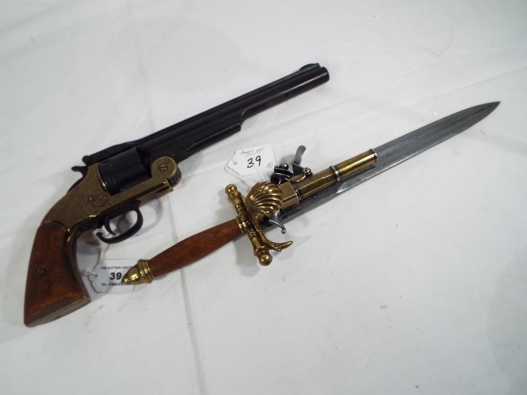 Two replica pistols comprising a Schofield Model 1875 Single Action Break-Top Revolver and a - Image 3 of 4